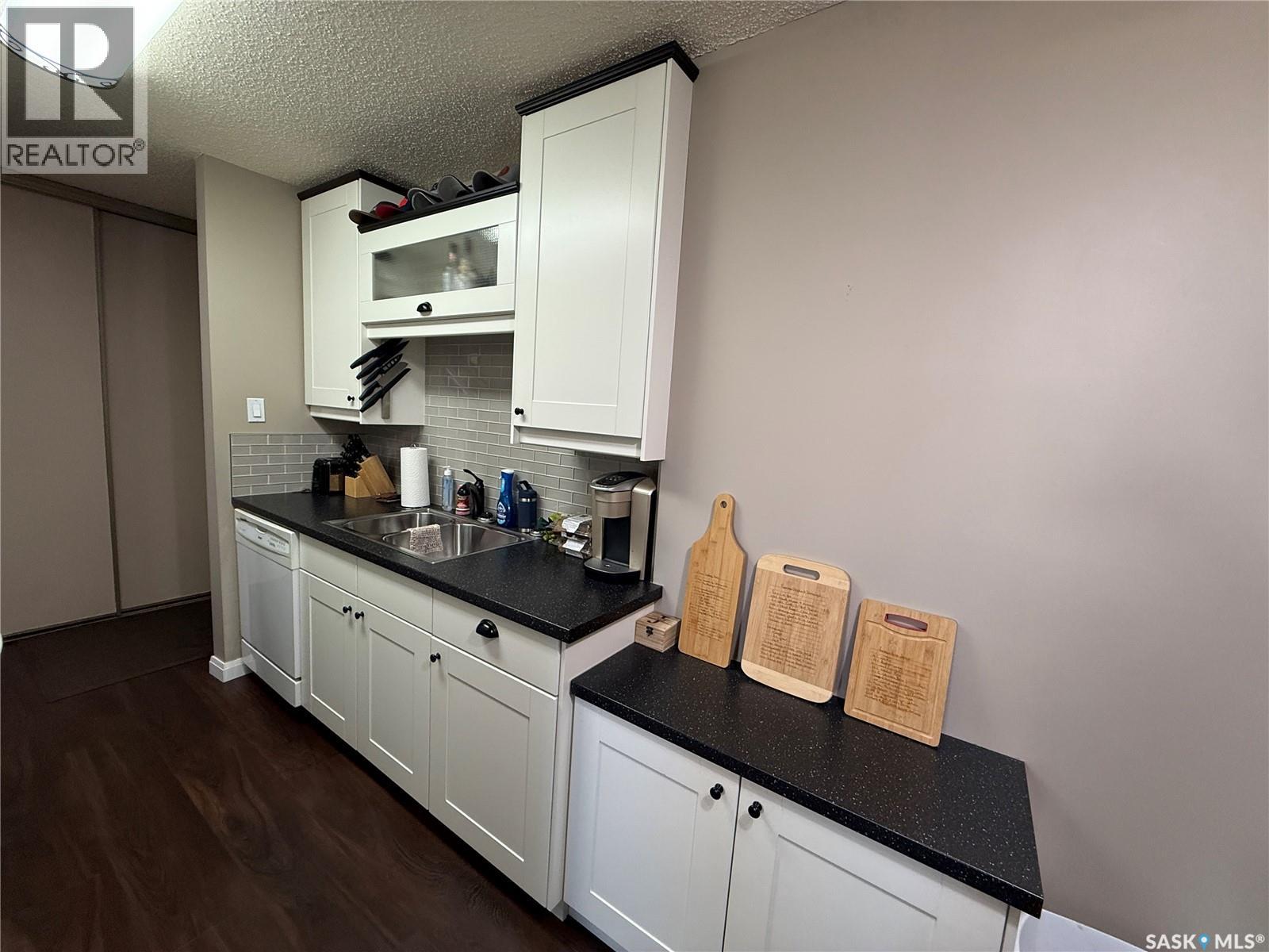 Property at 312 207C Tait PLACE image 4