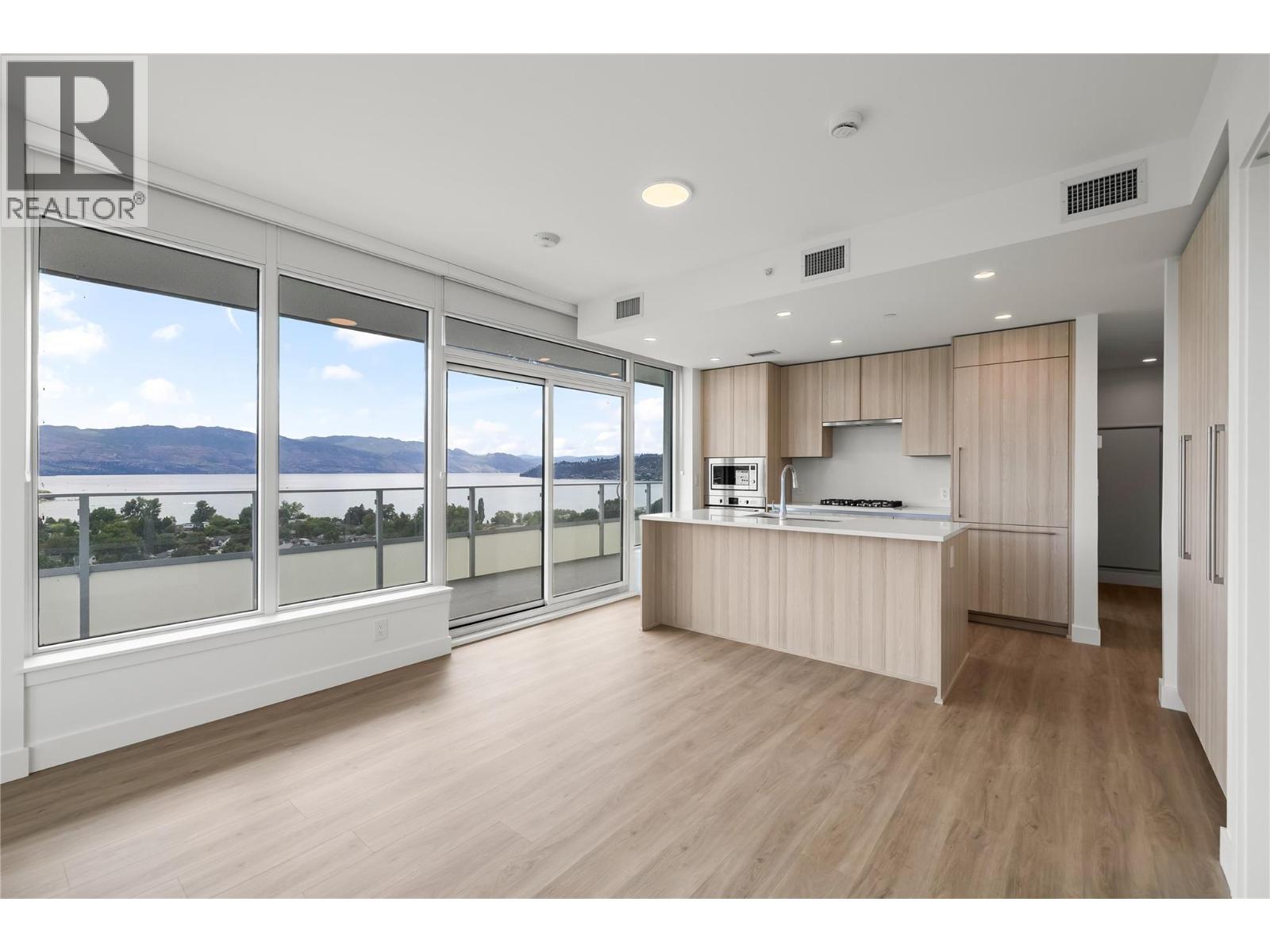 238 Leon Avenue Unit# 1704 Kelowna Photo 10