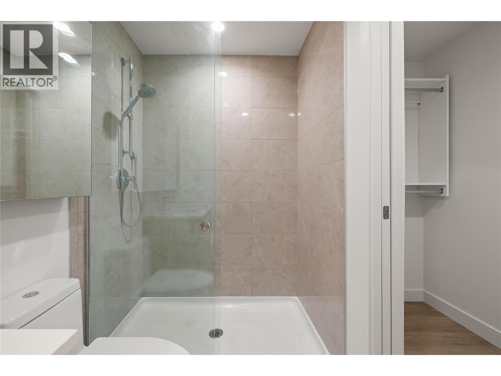 238 Leon Avenue Unit# 1704 Kelowna Photo 19