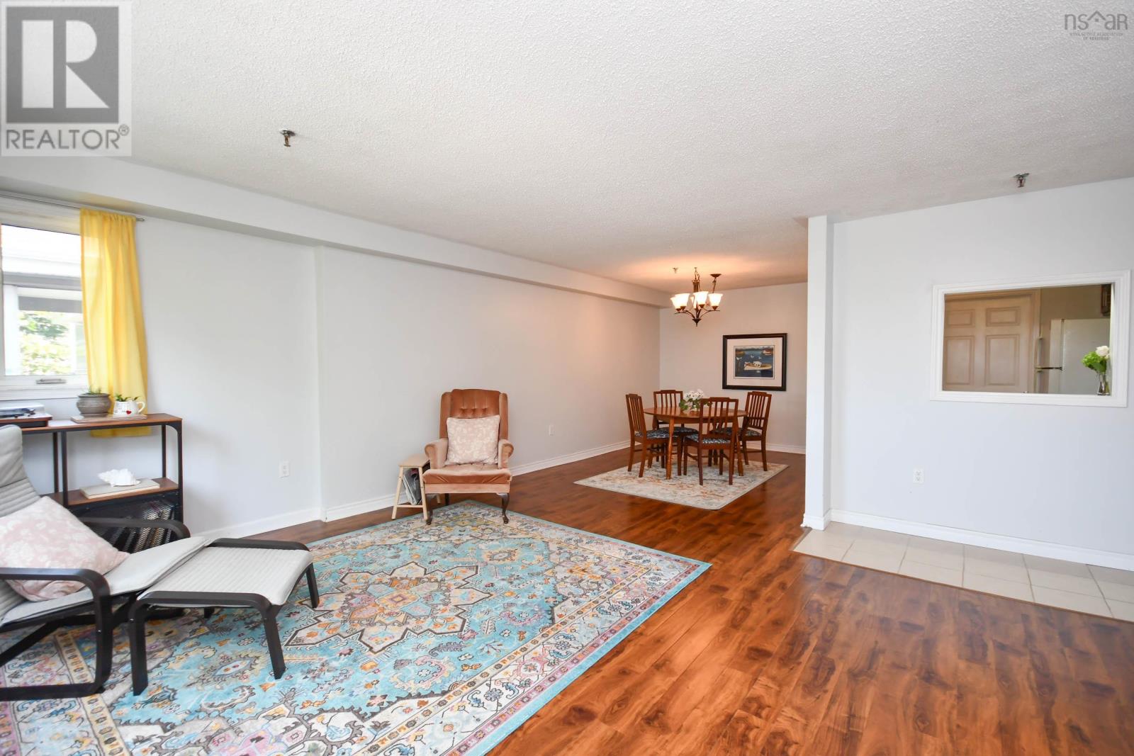 Property at 307 118 Farnham Gate Road image 5