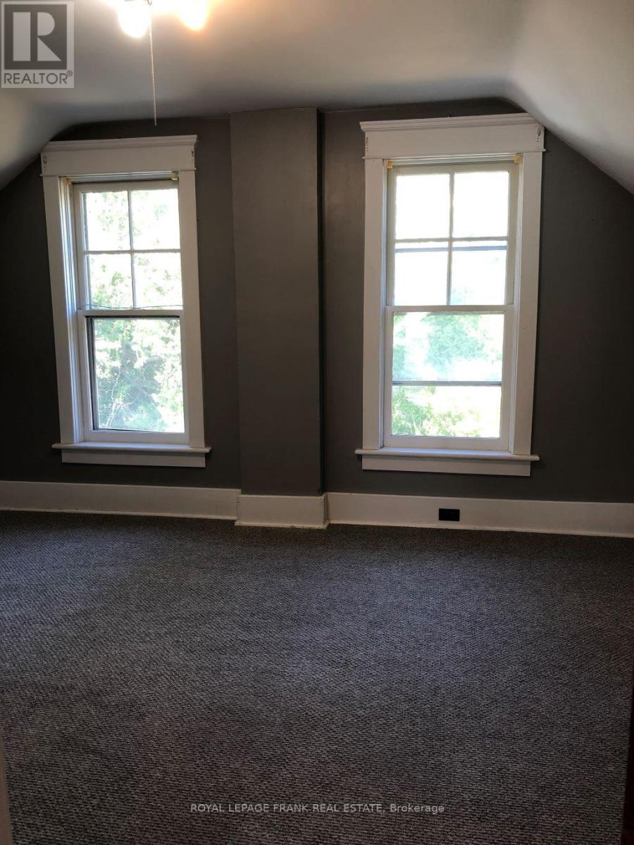 714 Chemong Road, Peterborough North, Ontario  K9H 5Y9 - Photo 10 - X12339903