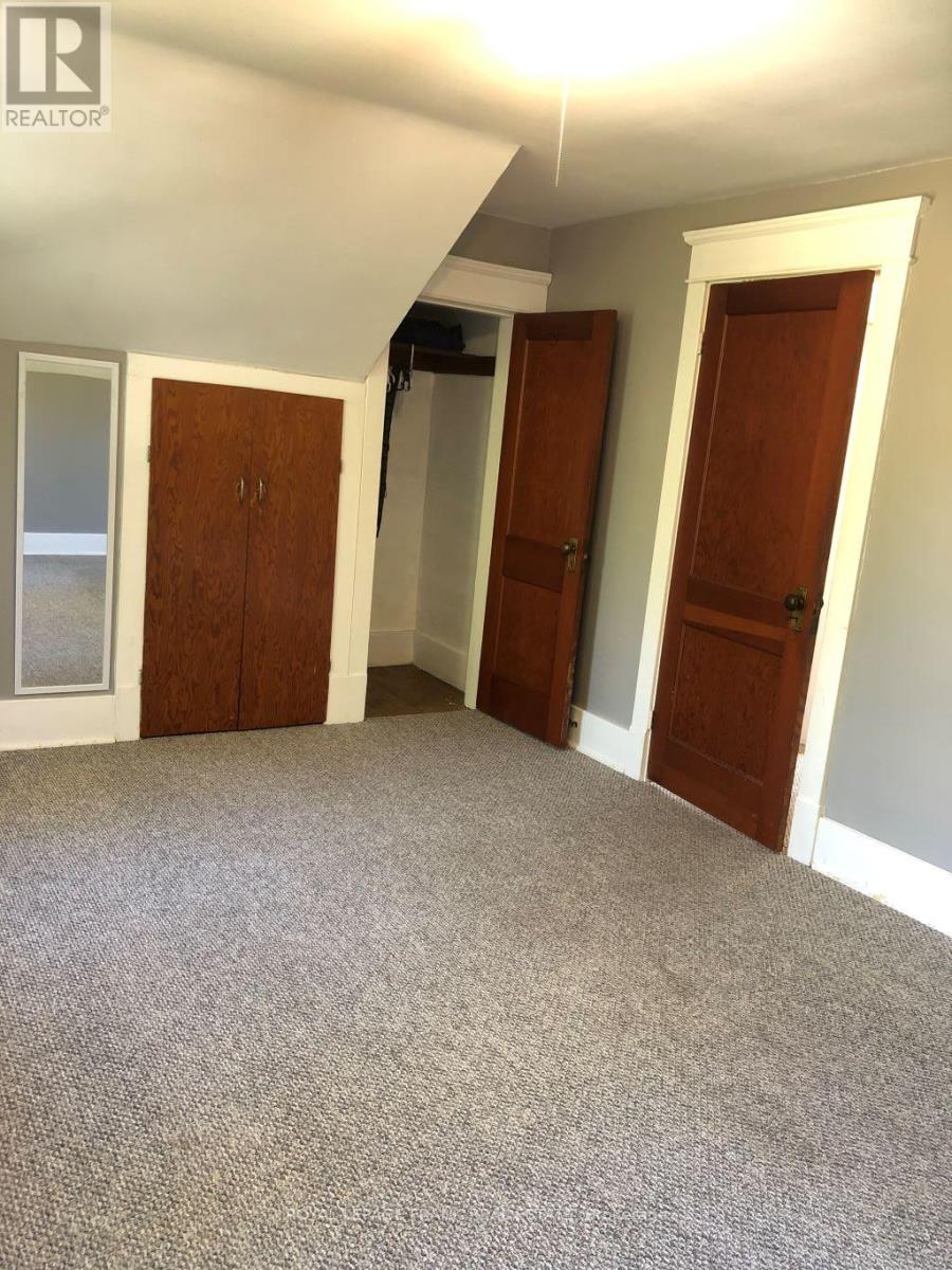 714 Chemong Road, Peterborough North, Ontario  K9H 5Y9 - Photo 12 - X12339903