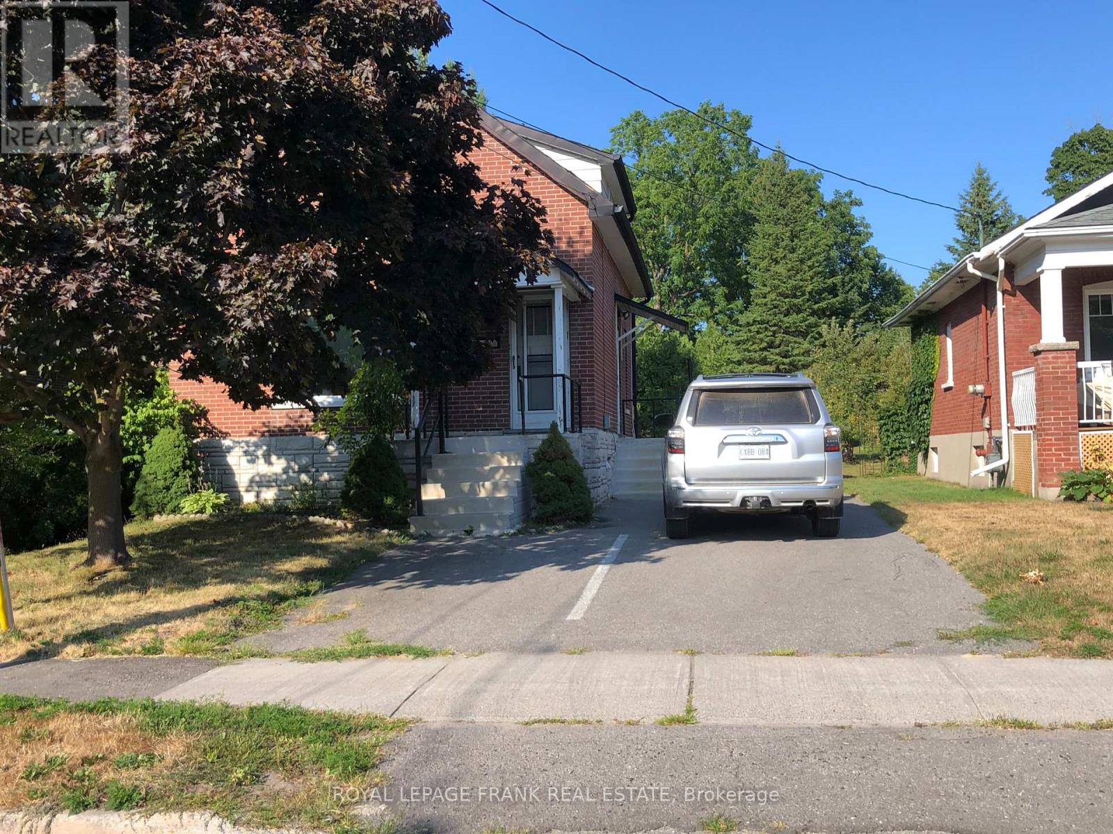 714 Chemong Road, Peterborough North, Ontario  K9H 5Y9 - Photo 2 - X12339903