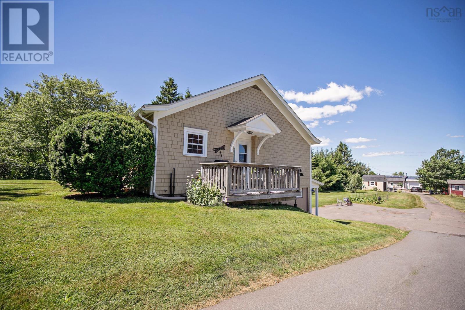 212 Victoria Street E, Amherst, Nova Scotia  B4H 1Y9 - Photo 5 - 202518515