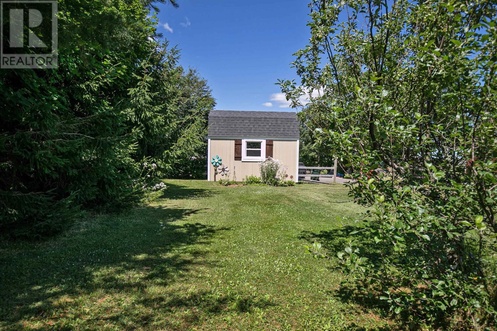 212 Victoria Street E, Amherst, Nova Scotia  B4H 1Y9 - Photo 9 - 202518515