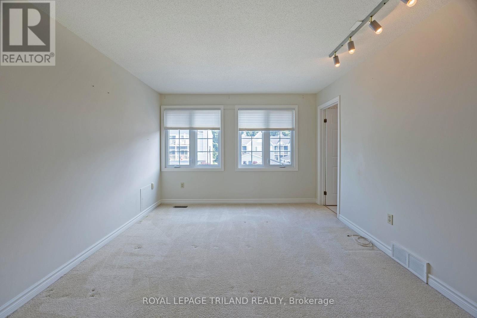 47 - 374 Front Street, Central Elgin, Ontario  N5L 1G1 - Photo 14 - X12339906