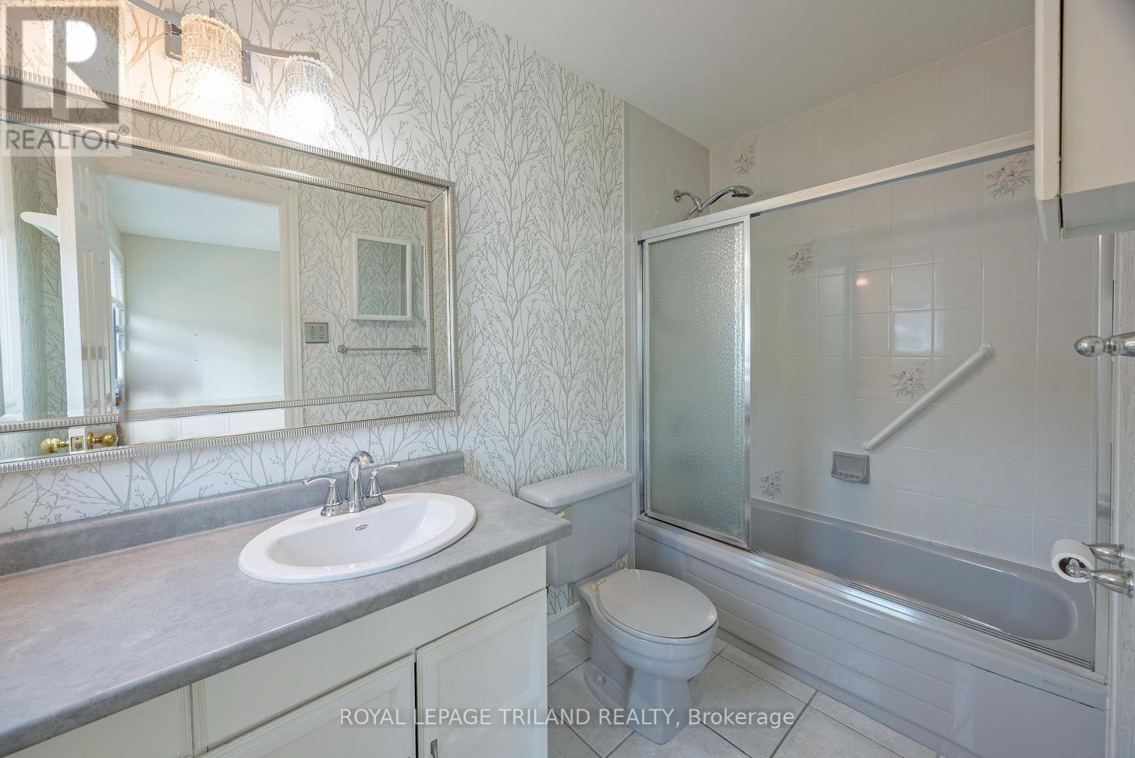47 - 374 Front Street, Central Elgin, Ontario  N5L 1G1 - Photo 20 - X12339906