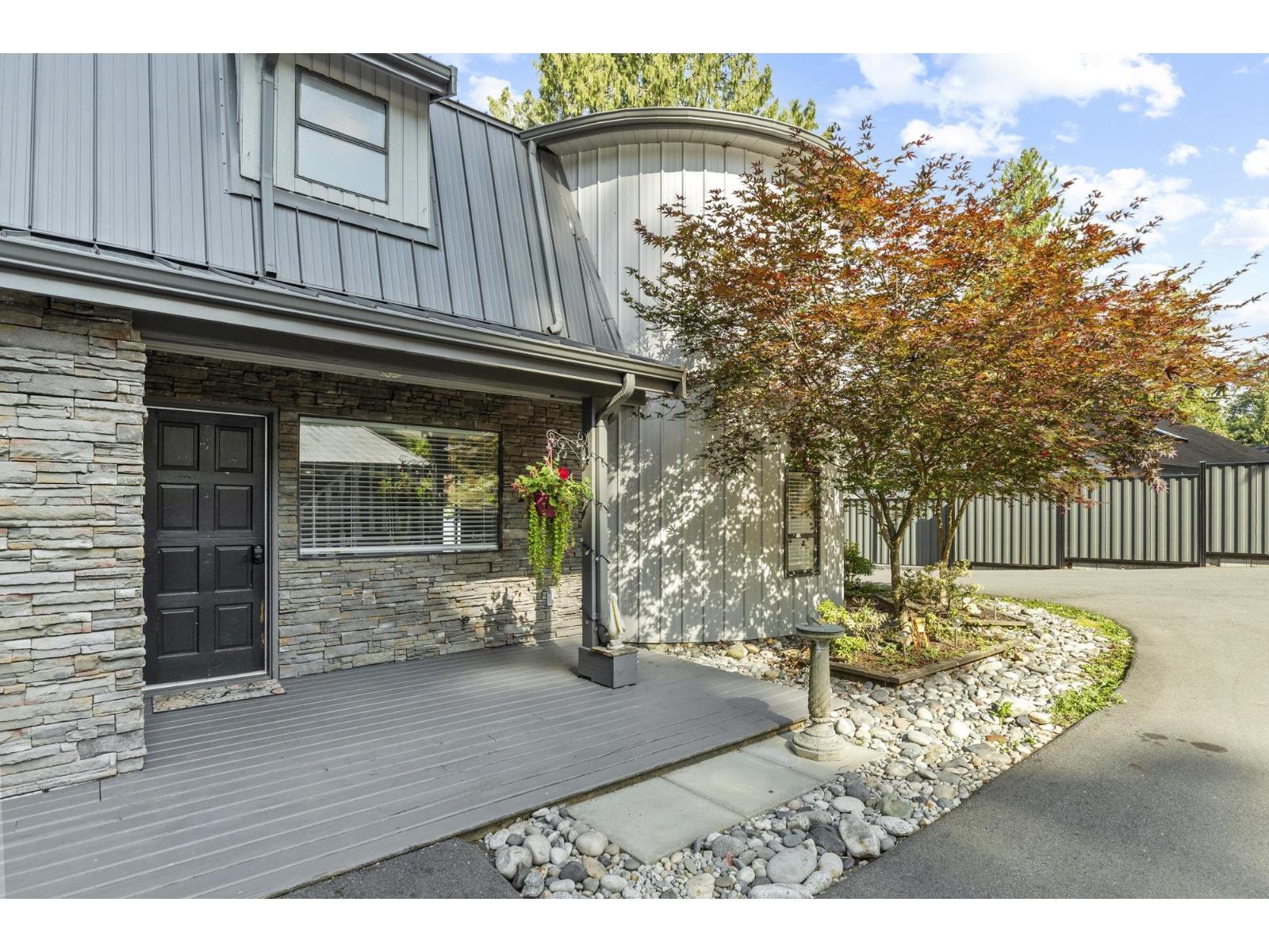 Property at 9233 HAYWARD STREET image 3