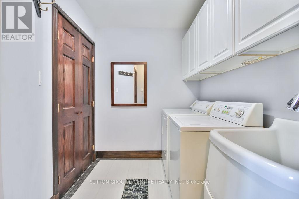32 Church Street, Innisfil (Cookstown), Ontario  L0L 1L0 - Photo 13 - N12339834