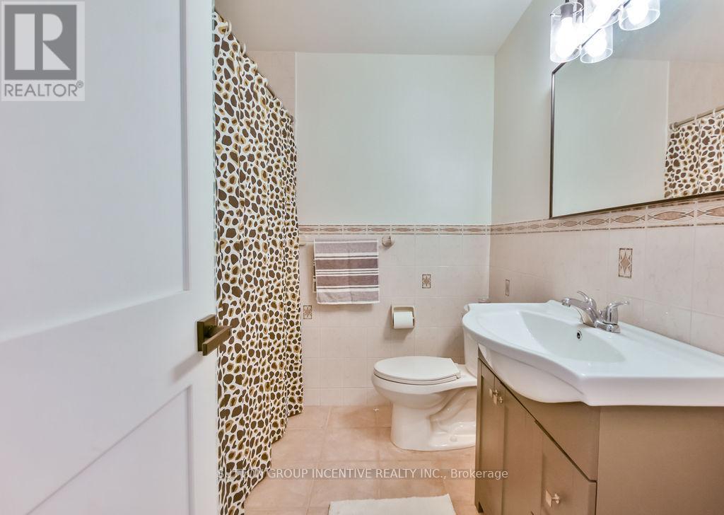 32 Church Street, Innisfil (Cookstown), Ontario  L0L 1L0 - Photo 38 - N12339834