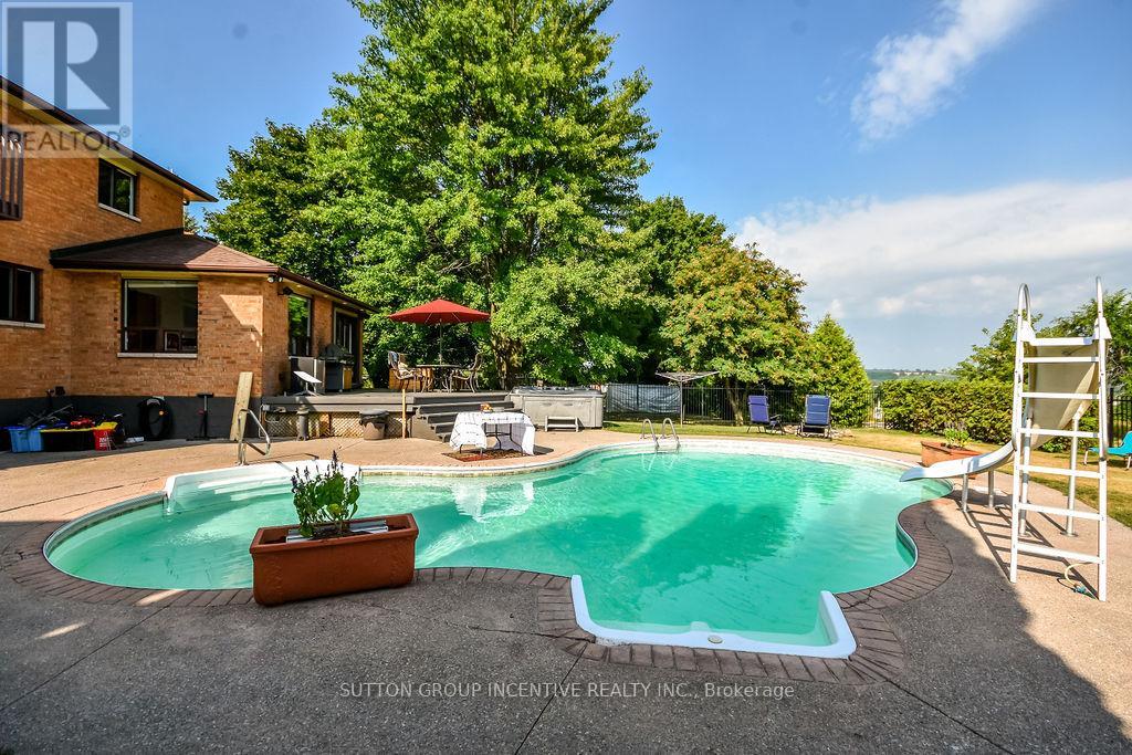 32 Church Street, Innisfil (Cookstown), Ontario  L0L 1L0 - Photo 46 - N12339834