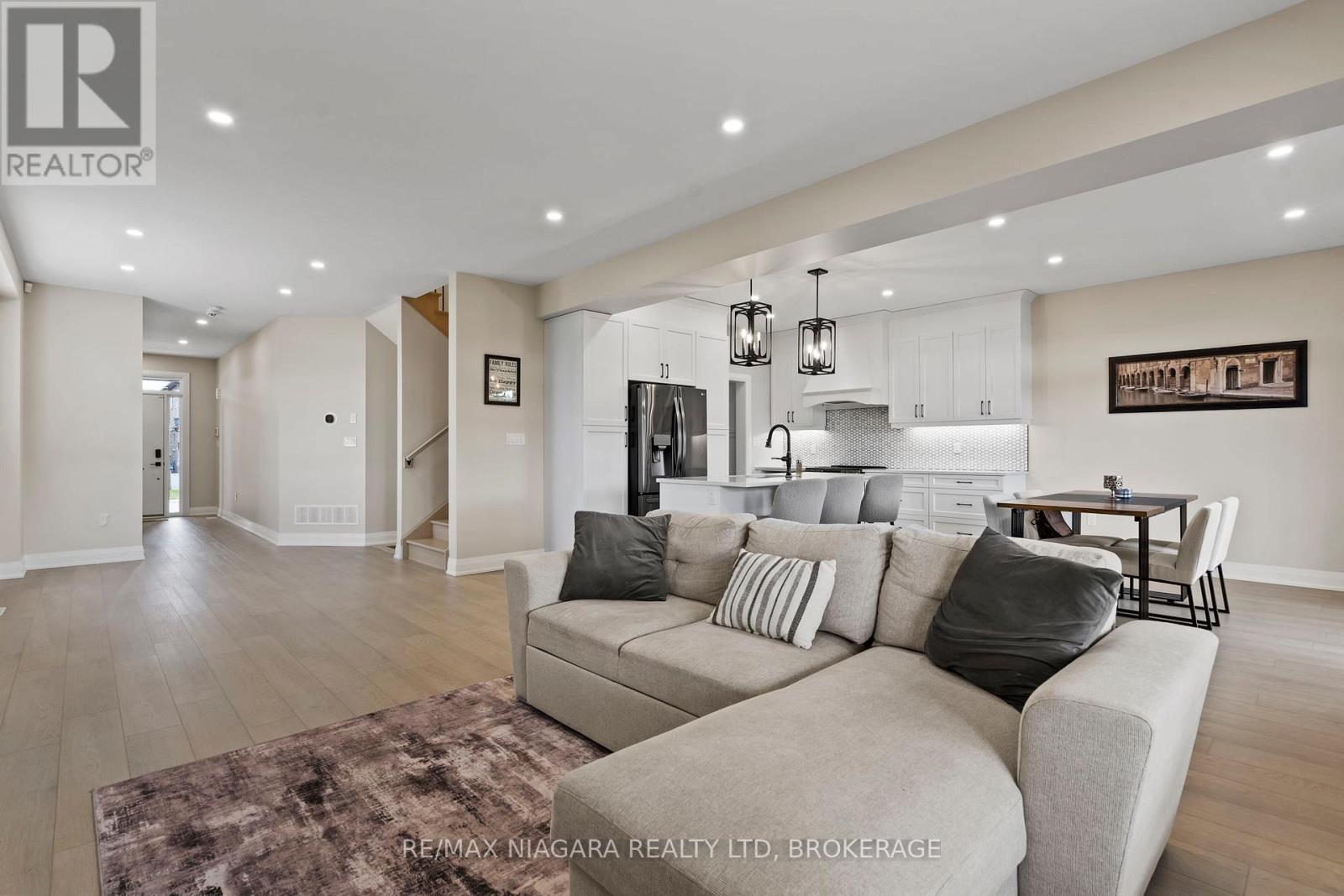 7341 Majestic Trail, Niagara Falls (Brown), Ontario  L2H 0K7 - Photo 12 - X12339868