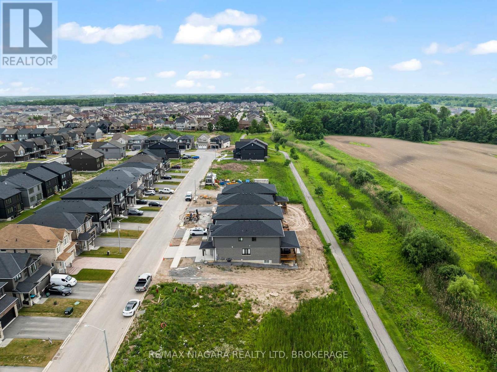 7341 Majestic Trail, Niagara Falls (Brown), Ontario  L2H 0K7 - Photo 41 - X12339868