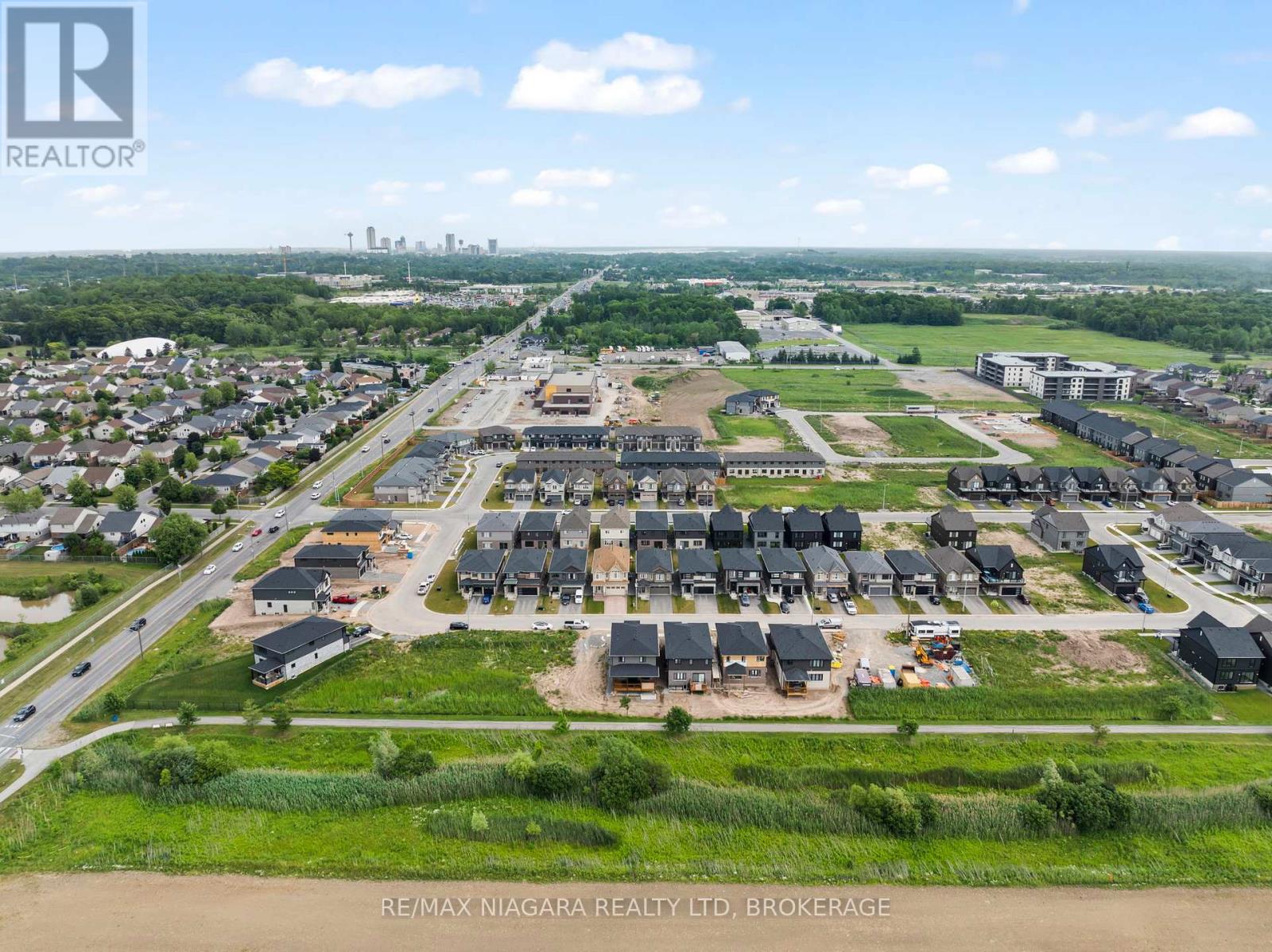 7341 Majestic Trail, Niagara Falls (Brown), Ontario  L2H 0K7 - Photo 43 - X12339868