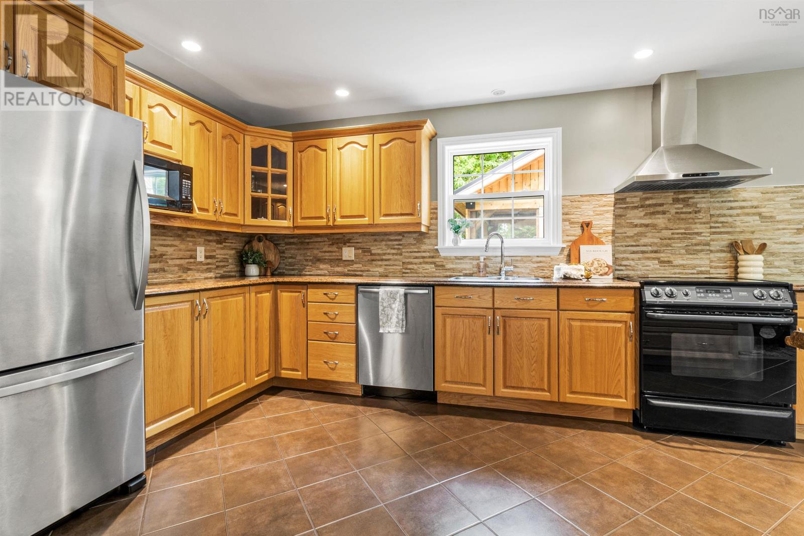 424 Tattenham Crescent, Hammonds Plains, Nova Scotia  B4B 1V3 - Photo 6 - 202520363