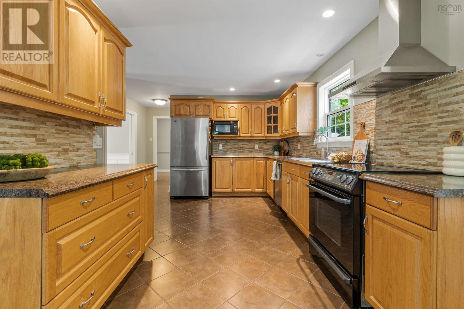 424 Tattenham Crescent, Hammonds Plains, Nova Scotia  B4B 1V3 - Photo 7 - 202520363
