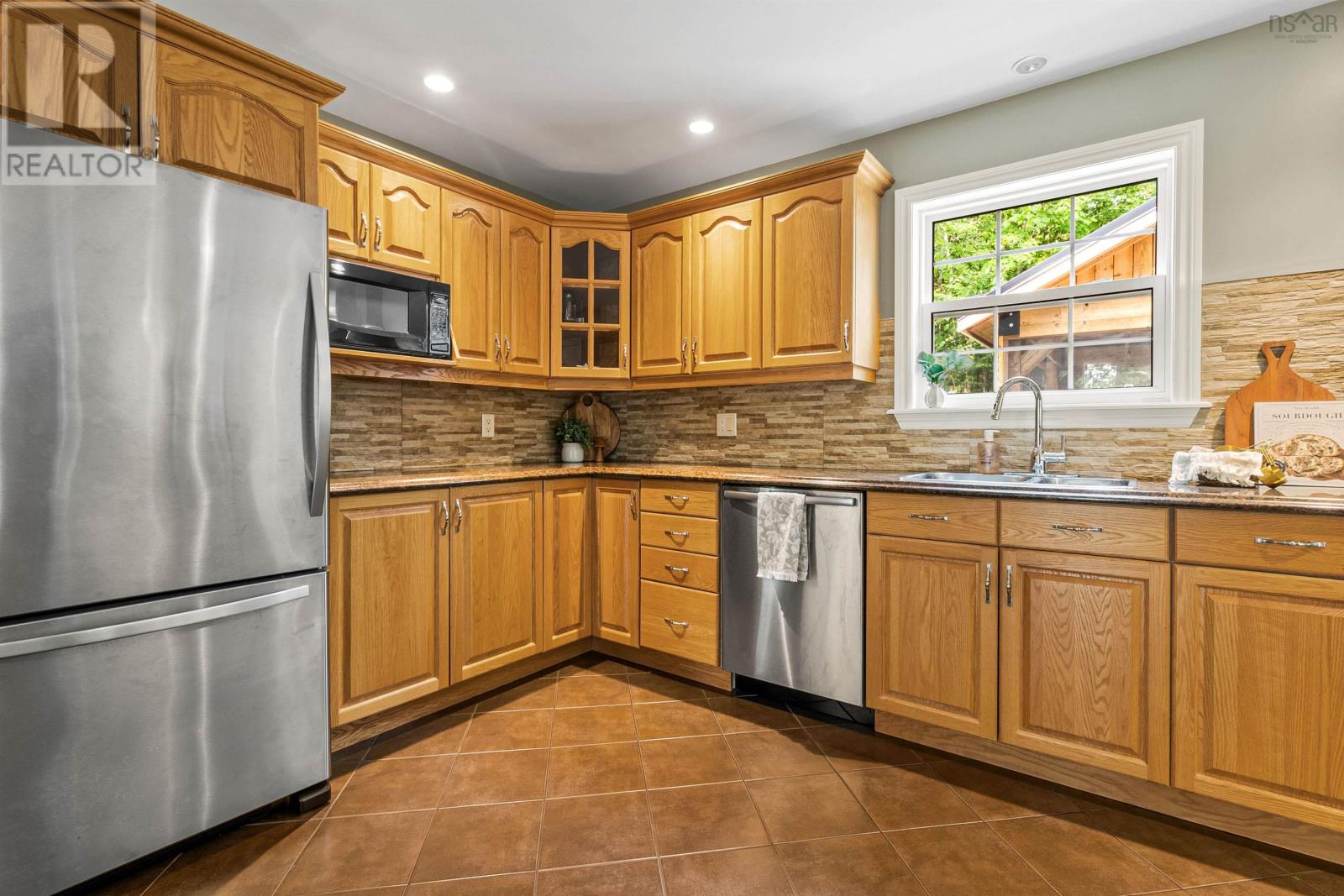 424 Tattenham Crescent, Hammonds Plains, Nova Scotia  B4B 1V3 - Photo 8 - 202520363