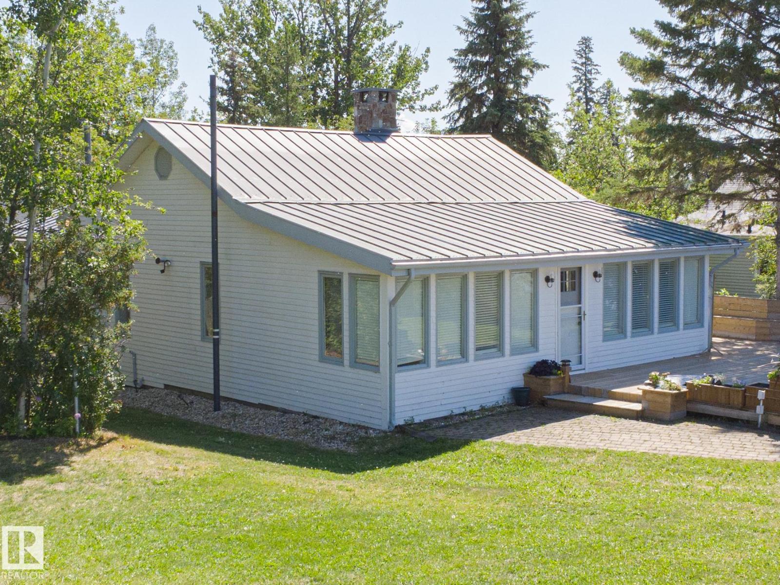 9 Gibbons Av, Rural Parkland County, Alberta  T0E 2Y0 - Photo 4 - E4452421