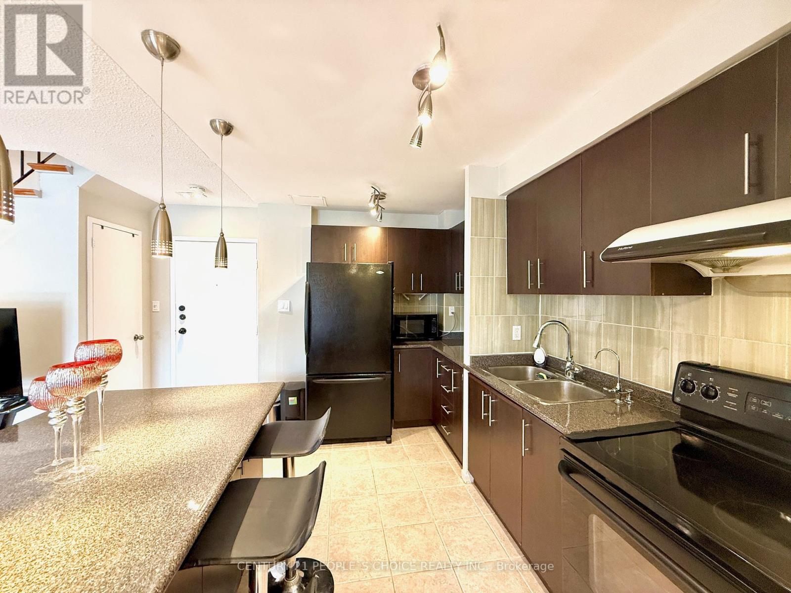 216 - 2095 Roche Court, Mississauga, Ontario  L5K 2C8 - Photo 9 - W12339729