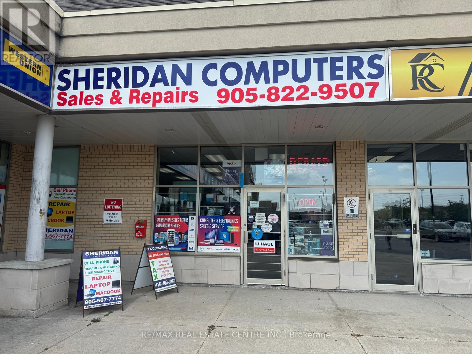 5602 Tenth Line W, Mississauga, Ontario  L5M 7L9 - Photo 2 - W12339773