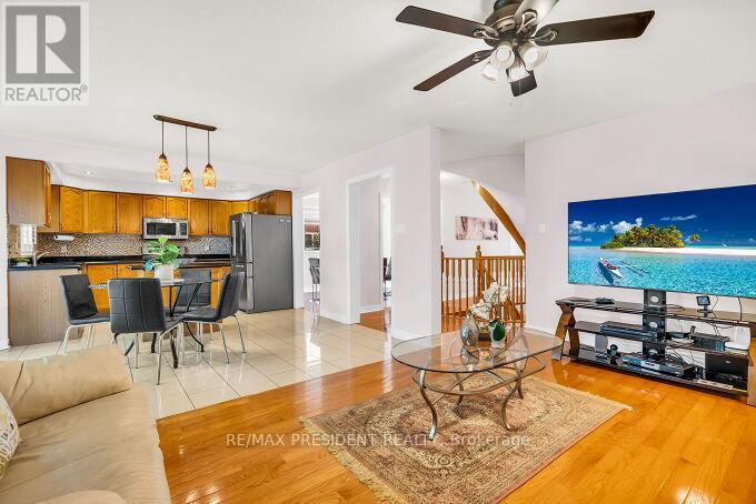 1466 Willowvale Gardens, Mississauga, Ontario  L5V 1T7 - Photo 10 - W12339783