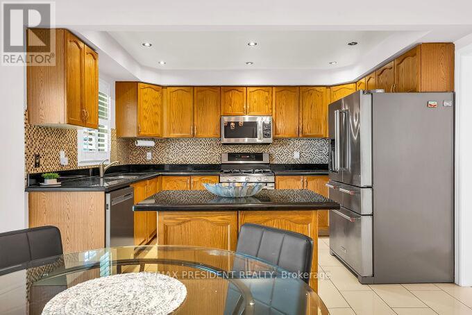 1466 Willowvale Gardens, Mississauga, Ontario  L5V 1T7 - Photo 12 - W12339783