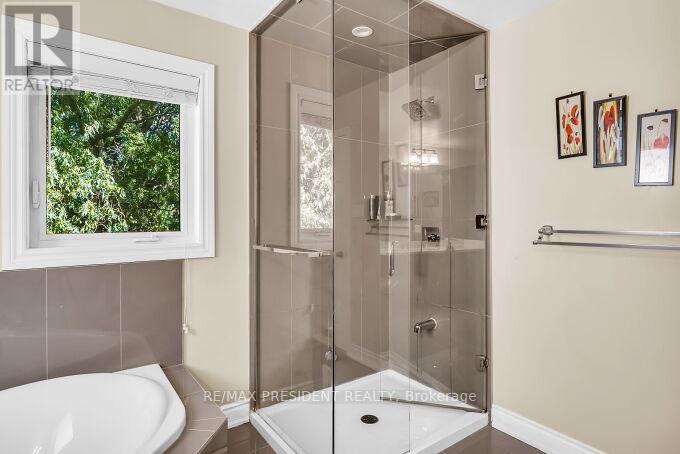 1466 Willowvale Gardens, Mississauga, Ontario  L5V 1T7 - Photo 26 - W12339783