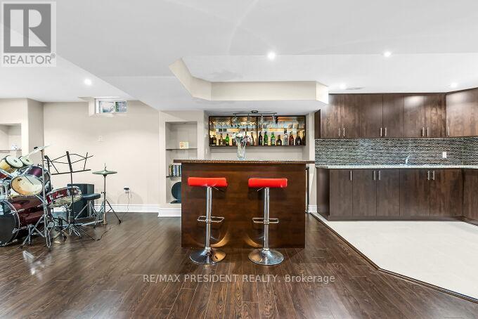 1466 Willowvale Gardens, Mississauga, Ontario  L5V 1T7 - Photo 38 - W12339783