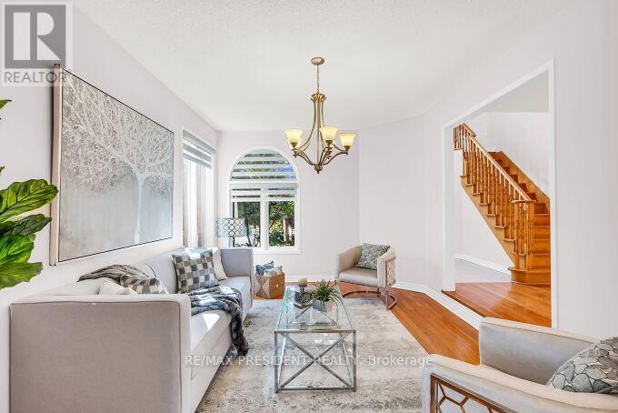 Property at 1466 WILLOWVALE GARDENS image 4