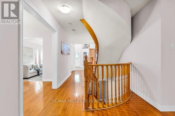 Property at 1466 WILLOWVALE GARDENS image 5