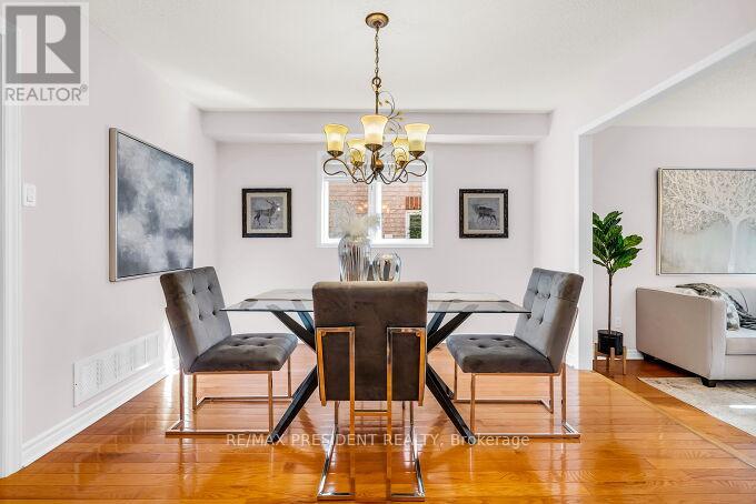 1466 Willowvale Gardens, Mississauga, Ontario  L5V 1T7 - Photo 7 - W12339783