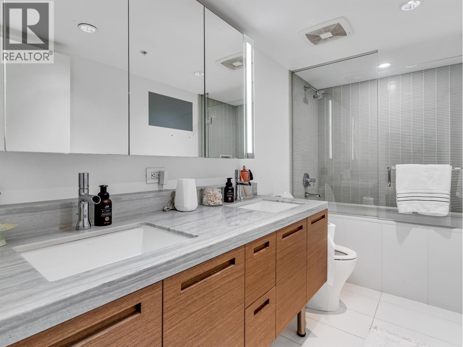 1001 777 Richards Street, Vancouver, British Columbia  V6B 0M6 - Photo 25 - R3036064