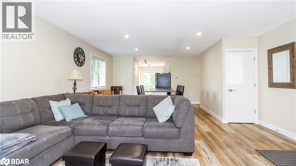 1 Mariposa Drive, Orillia, Ontario  L3V 7G6 - Photo 9 - 40743818