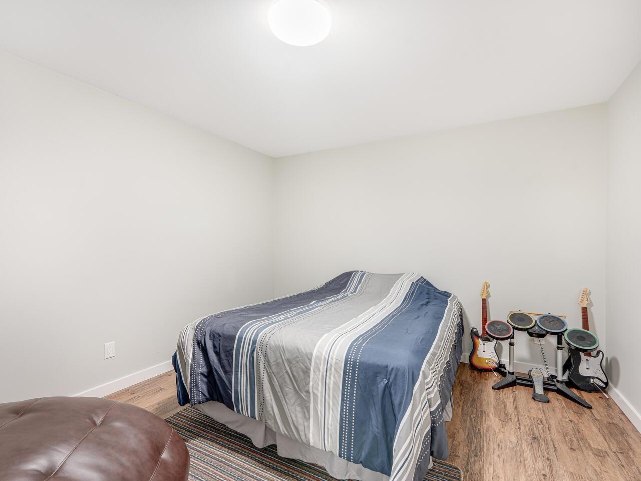 18529 67a Avenue, Surrey, British Columbia  V3S 9B5 - Photo 13 - R3036212