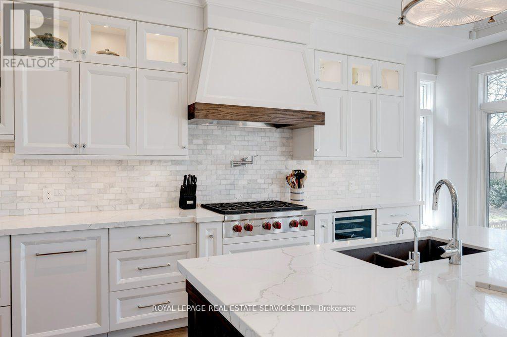 Property at 284 DOUGLAS AVENUE image 3
