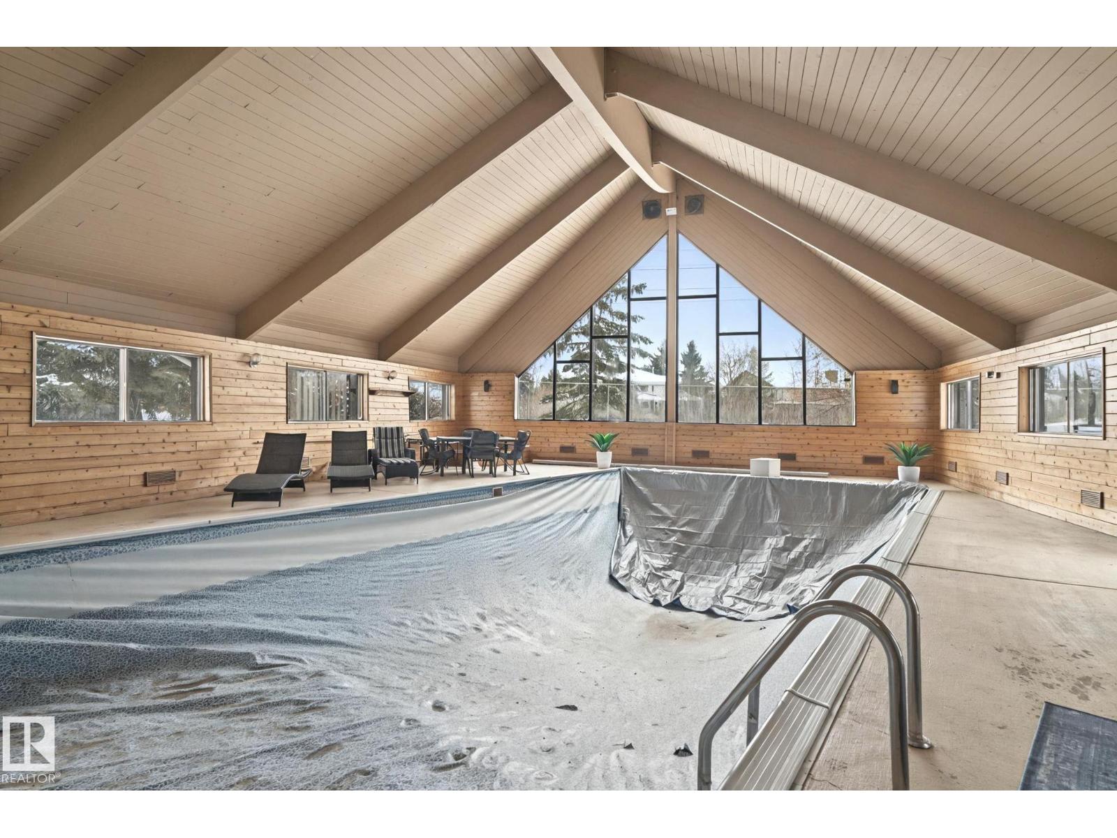 Property at 23 WESTBROOK DR NW image 2