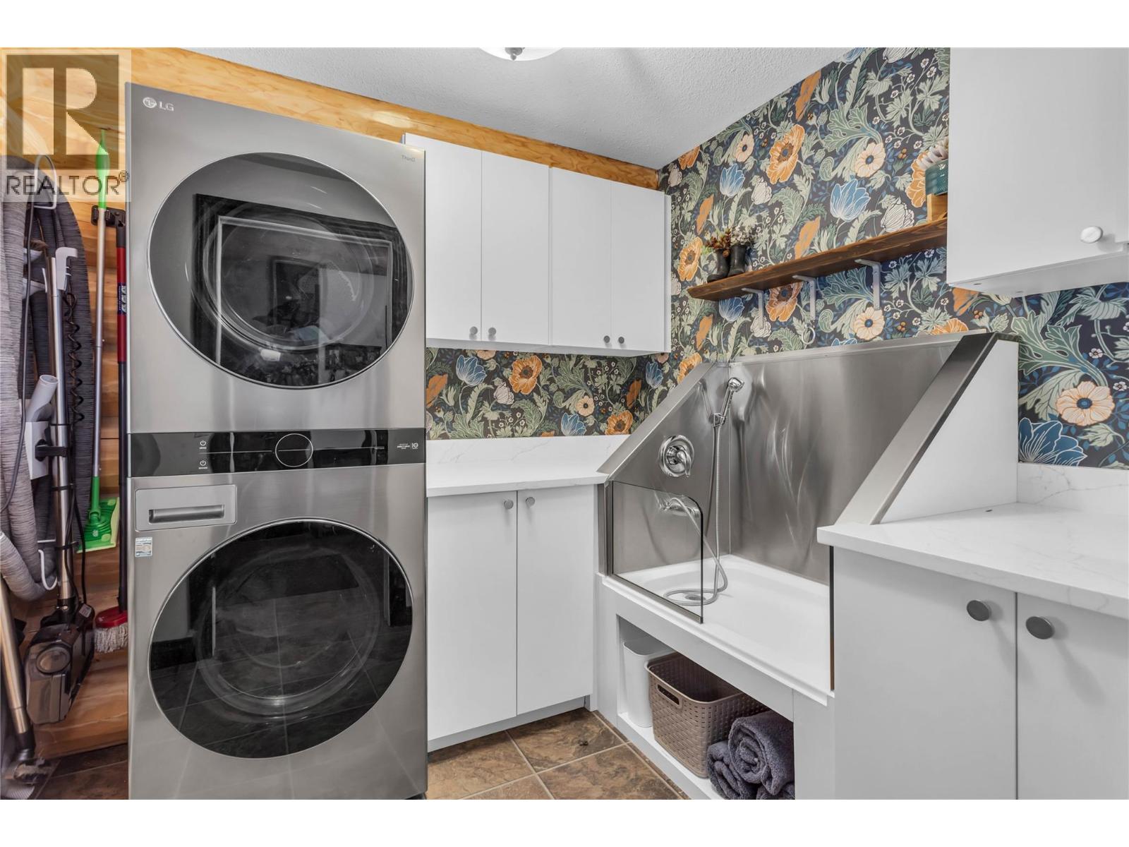 5738 Goudie Road, Kelowna, British Columbia  V1P 1M4 - Photo 38 - 10355090