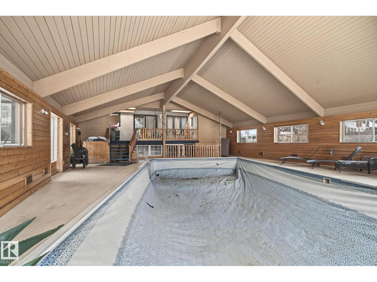 Property at 23 WESTBROOK DR NW image 3