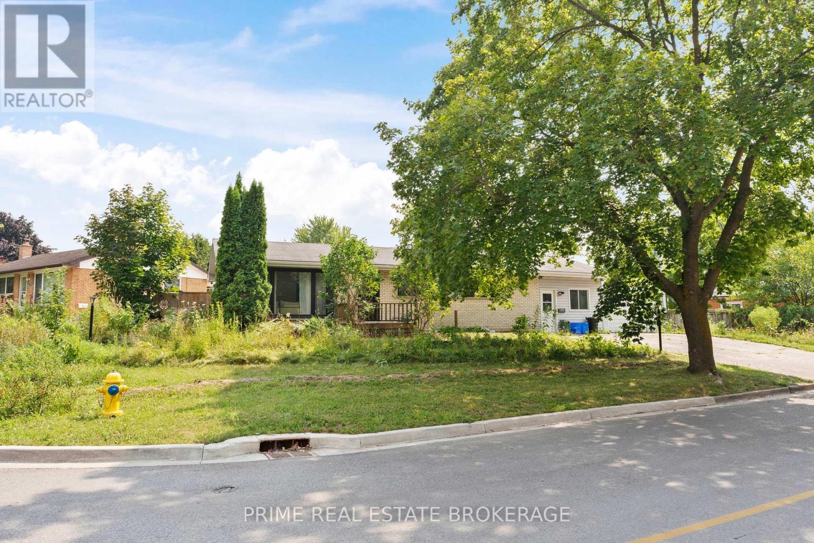 183 Burlington Street, London South, Ontario  N5Z 3V9 - Photo 3 - X12339920