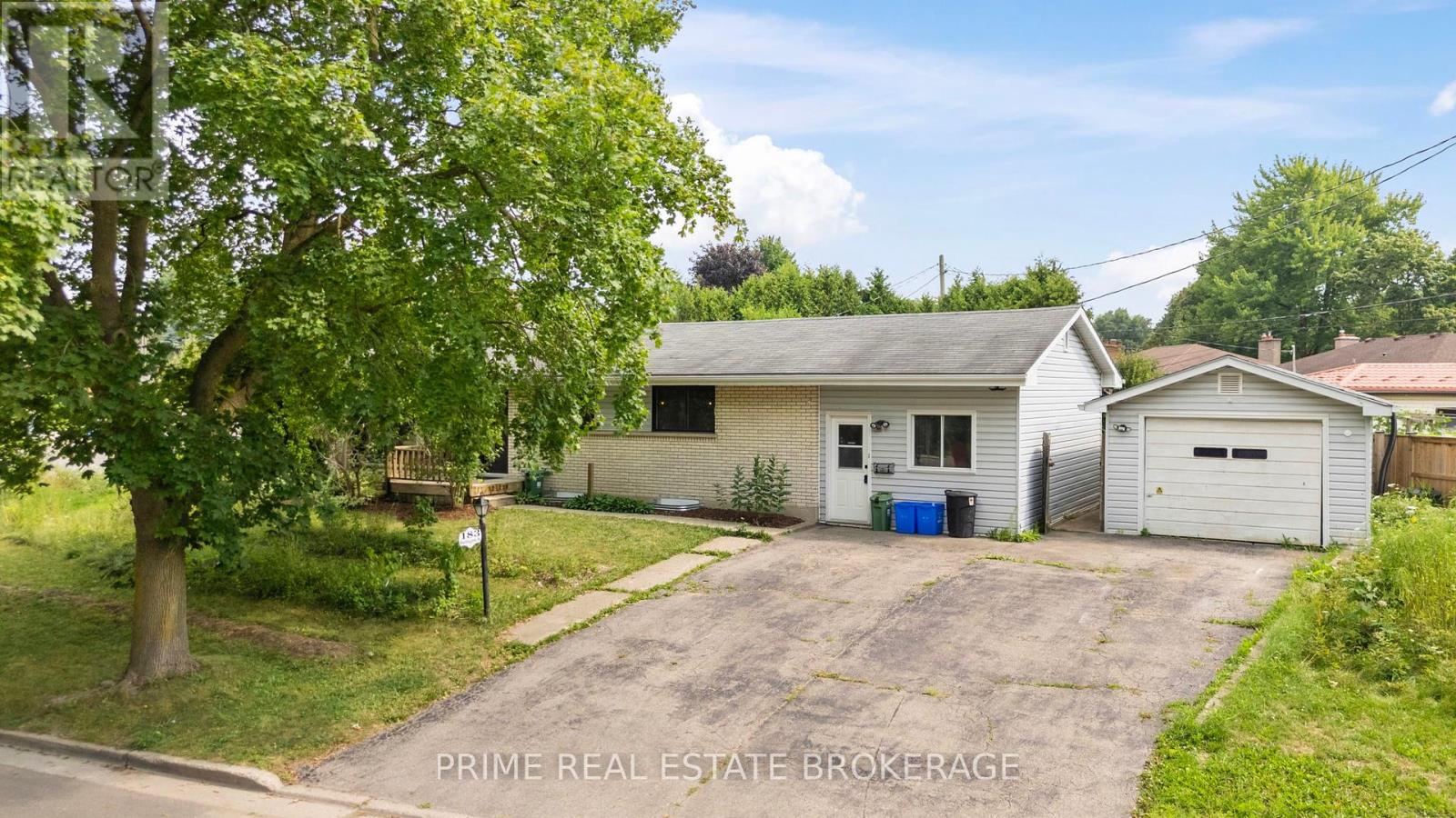 183 Burlington Street, London South, Ontario  N5Z 3V9 - Photo 4 - X12339920