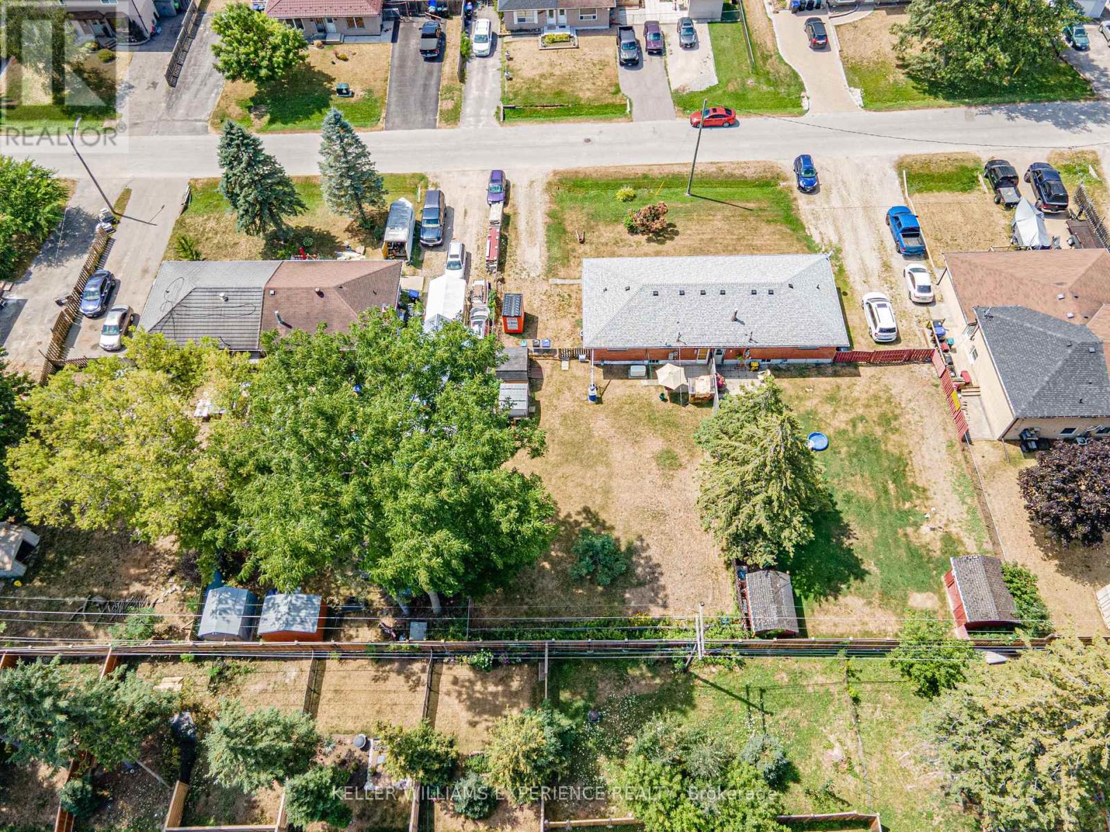 114 Malcolm Street, Essa, Ontario  L0M 1B0 - Photo 32 - N12339885