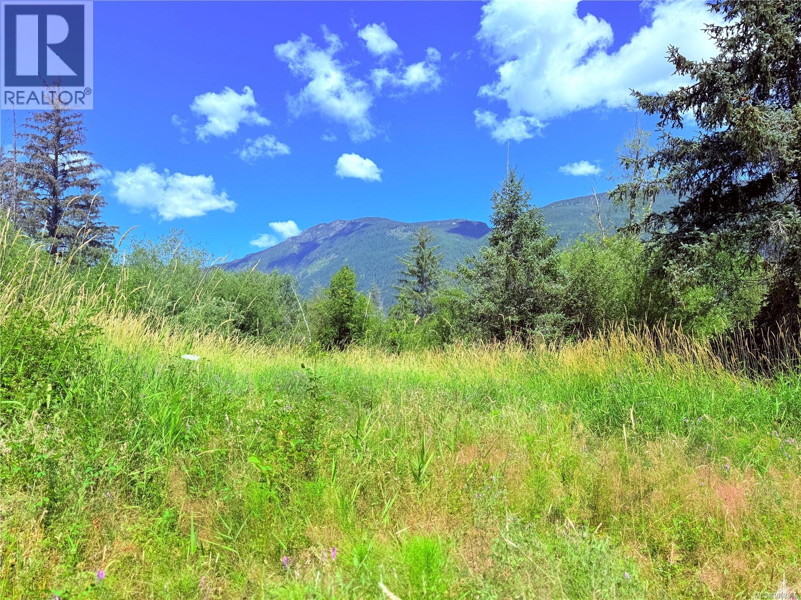 Property at 7865 Beaver Creek Rd image 4