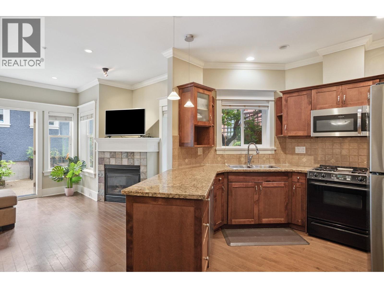 49 E 13th Avenue, Vancouver, British Columbia  V5T 2K2 - Photo 10 - R3026327