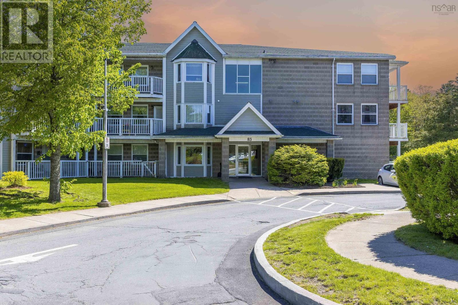 209 83 Kearney Lake Road, Halifax, Nova Scotia  B3M 4E6 - Photo 2 - 202512896