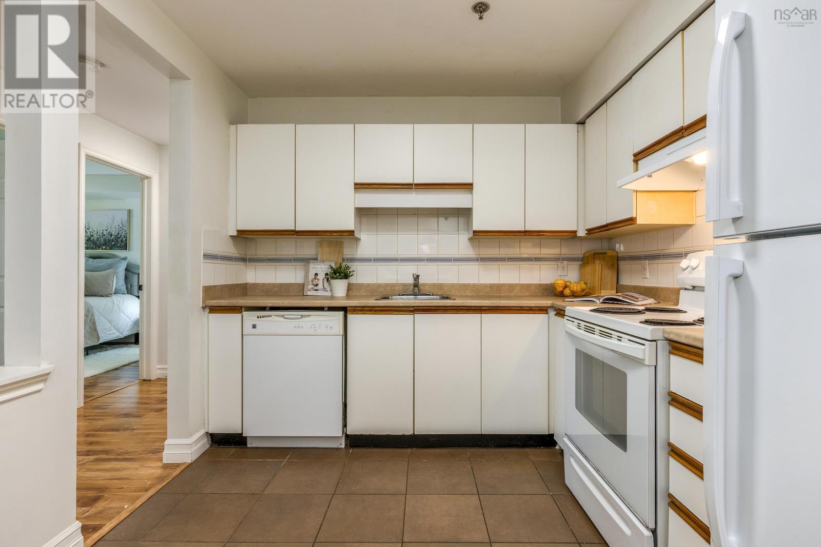 209 83 Kearney Lake Road, Halifax, Nova Scotia  B3M 4E6 - Photo 17 - 202512896