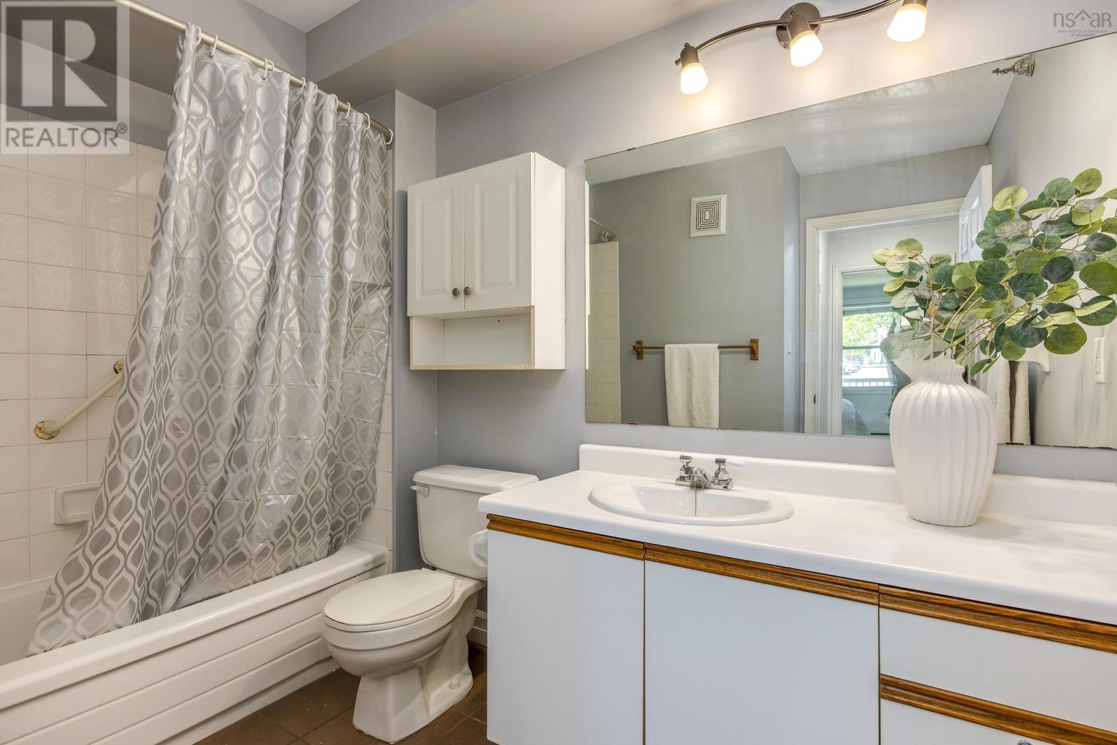 209 83 Kearney Lake Road, Halifax, Nova Scotia  B3M 4E6 - Photo 32 - 202512896