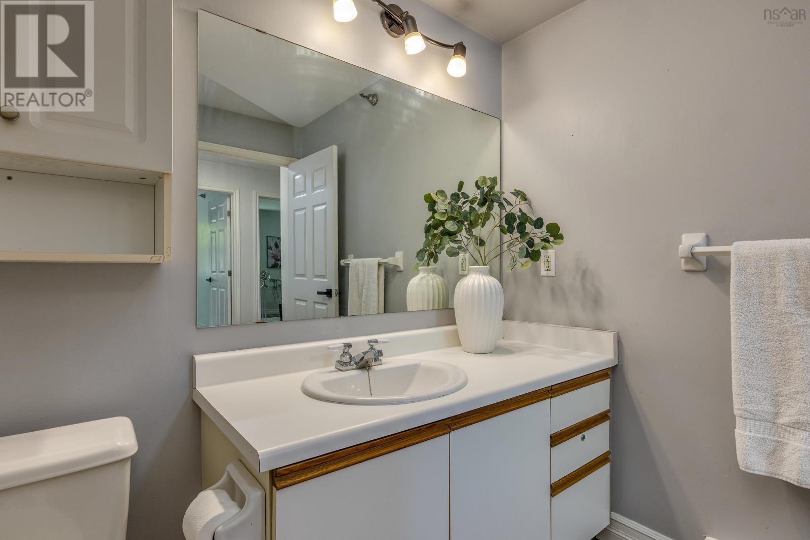 209 83 Kearney Lake Road, Halifax, Nova Scotia  B3M 4E6 - Photo 33 - 202512896