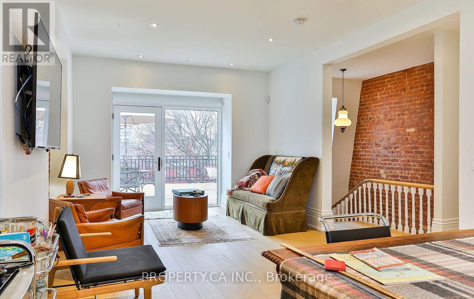 Main House - 38 Beaconsfield Avenue, Toronto, Ontario  M6J 3H9 - Photo 30 - C12339959