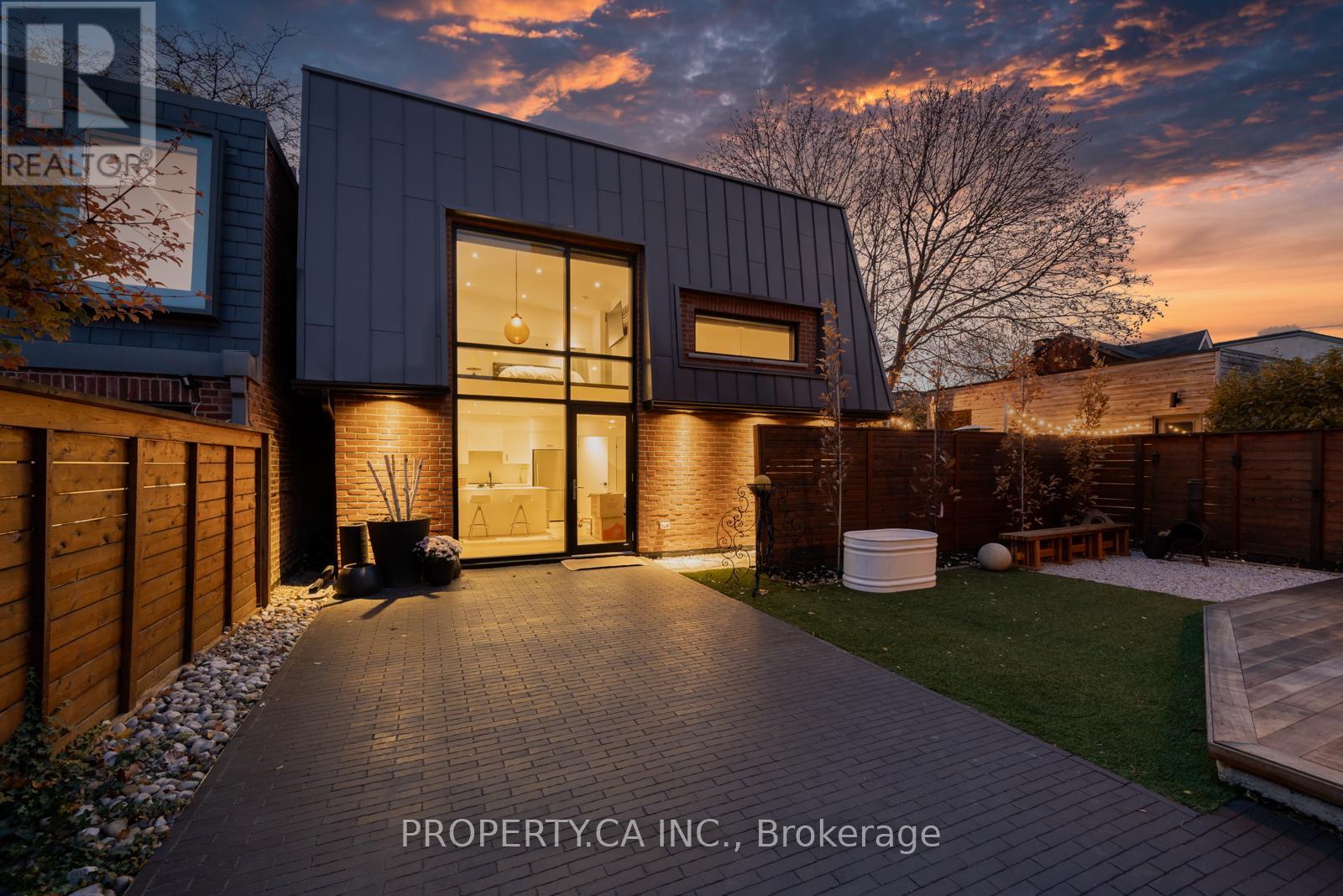 Main House - 38 Beaconsfield Avenue, Toronto, Ontario  M6J 3H9 - Photo 36 - C12339959