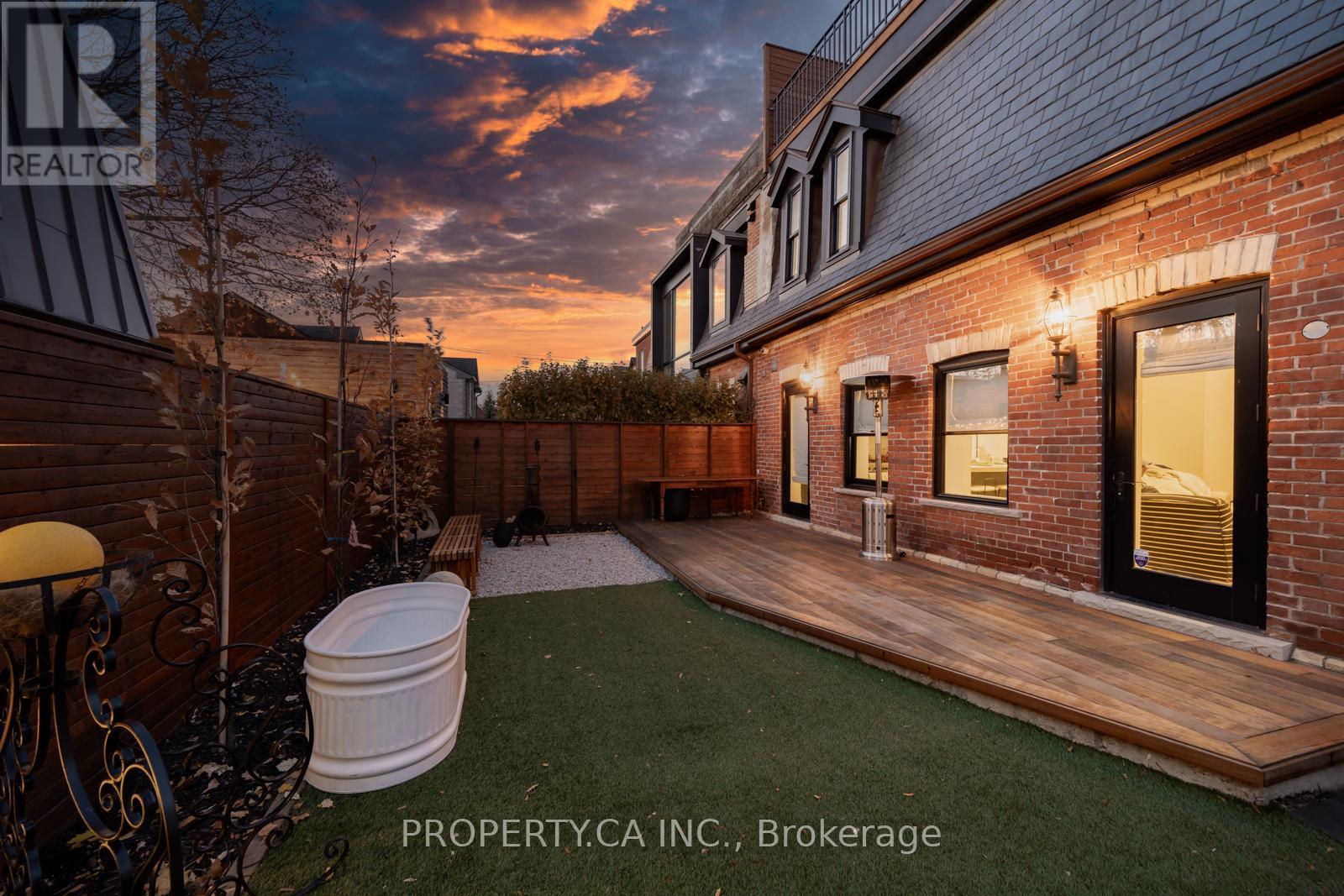 Main House - 38 Beaconsfield Avenue, Toronto, Ontario  M6J 3H9 - Photo 39 - C12339959